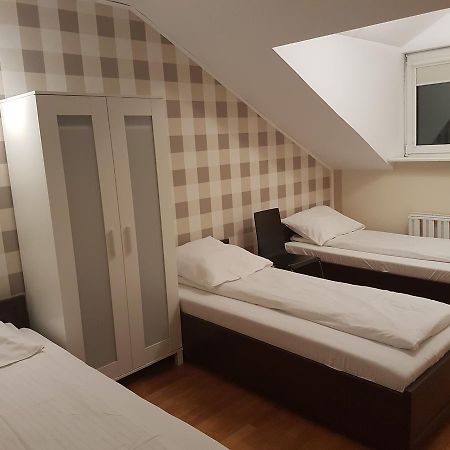 Duszka Hostel Варшава Экстерьер фото