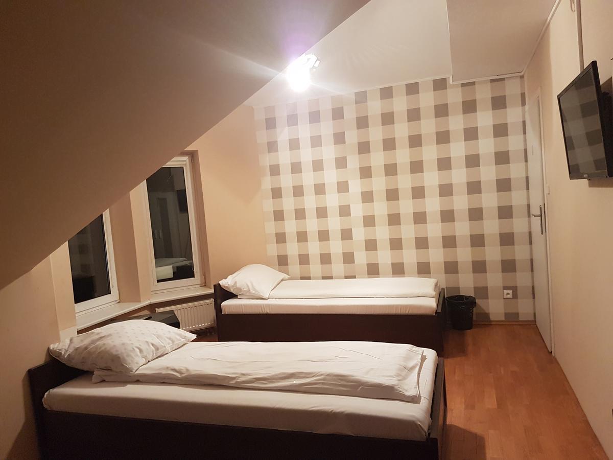 Duszka Hostel Варшава Экстерьер фото